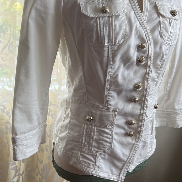 Jacket - Picture 5 of 9